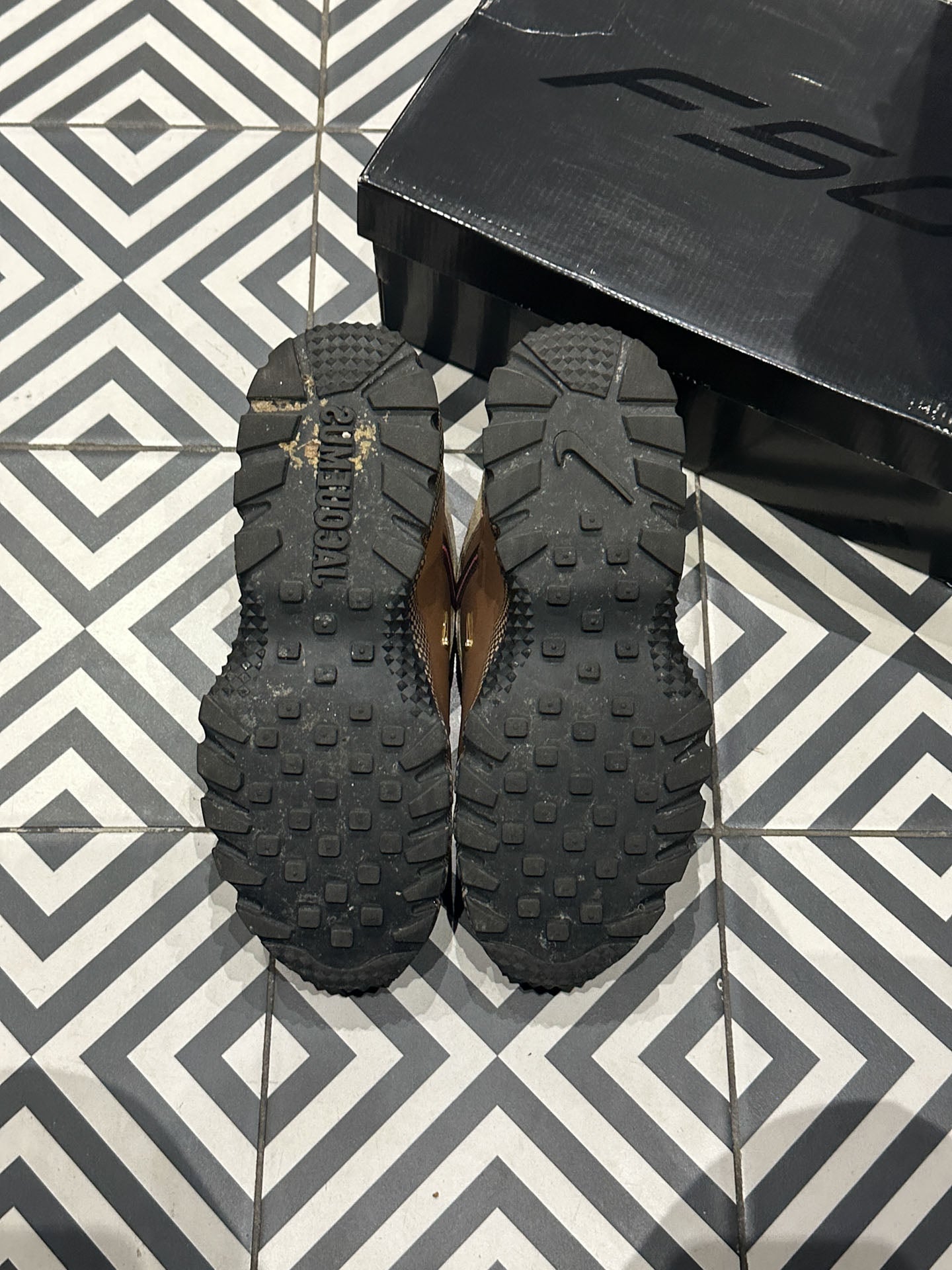 Jacquemus Humara Brown (Taille 41)