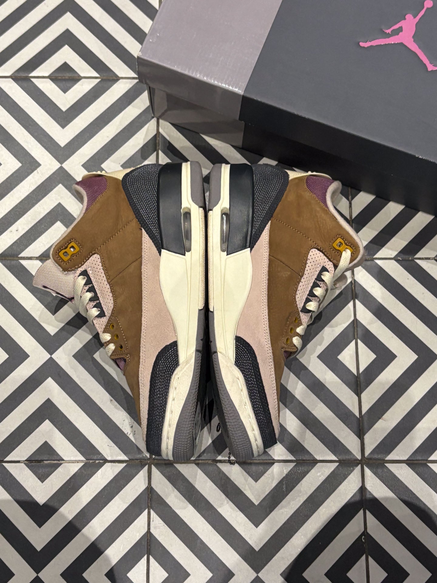 Jordan 3 Winterized (Taille 42)