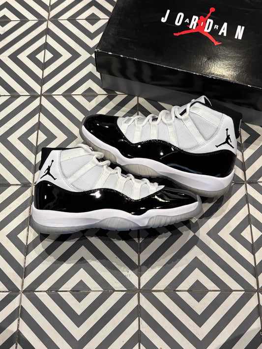 Jordan 11 Concord (Taille 42,5)