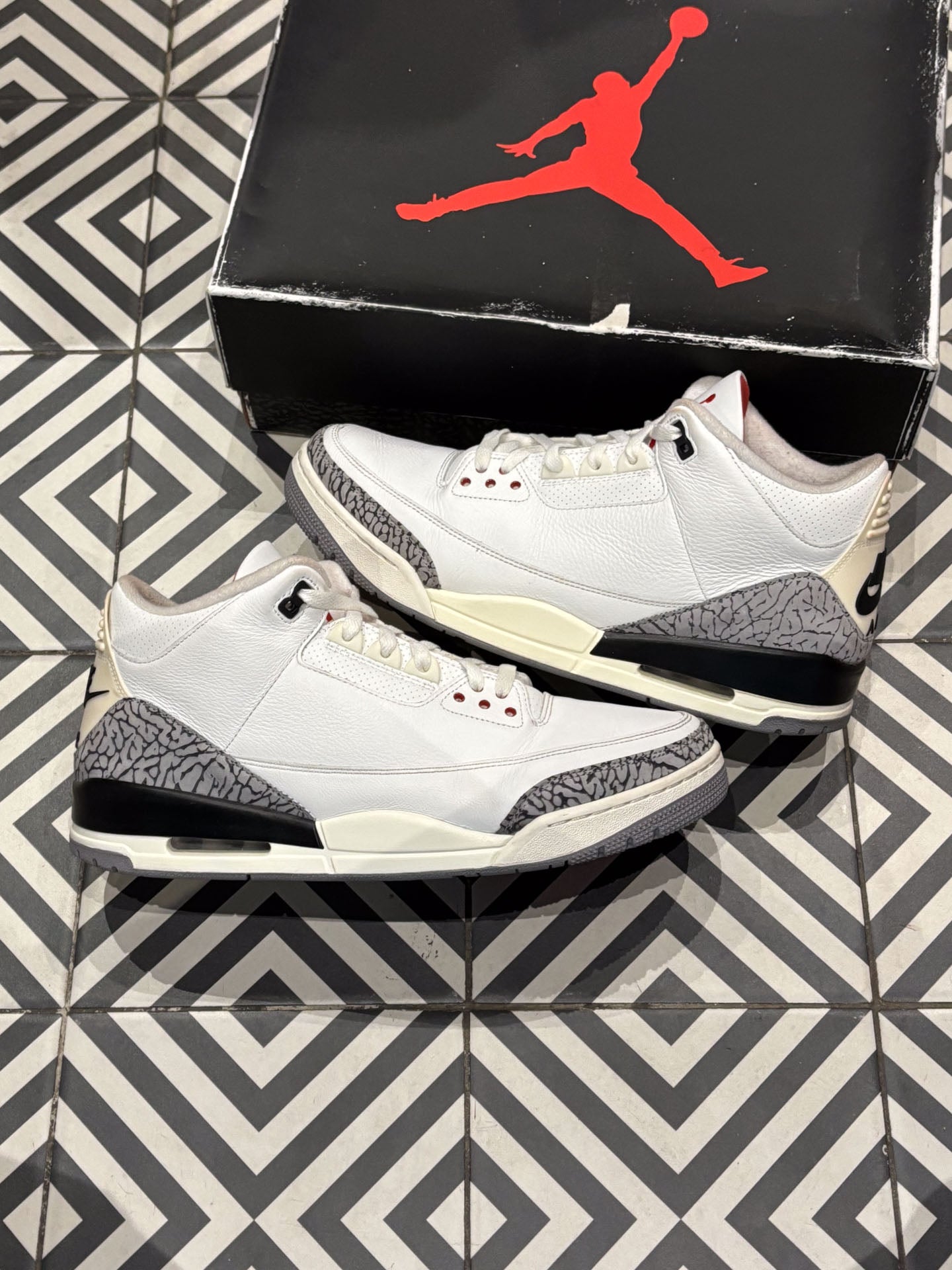Jordan 3 White Cement Reimagined (Taille 47,5)