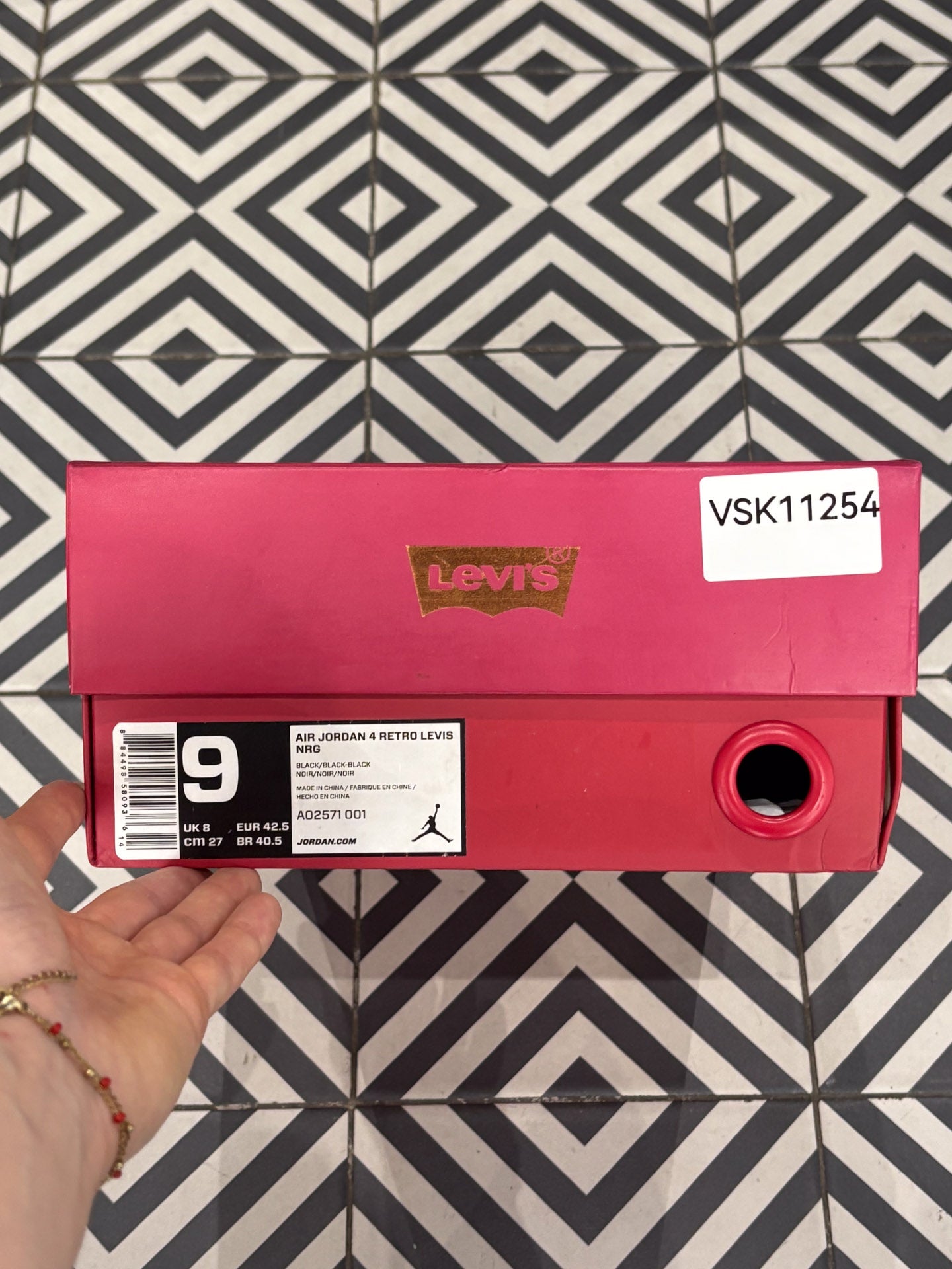 Jordan 4 Levis Black (Taille 42,5)
