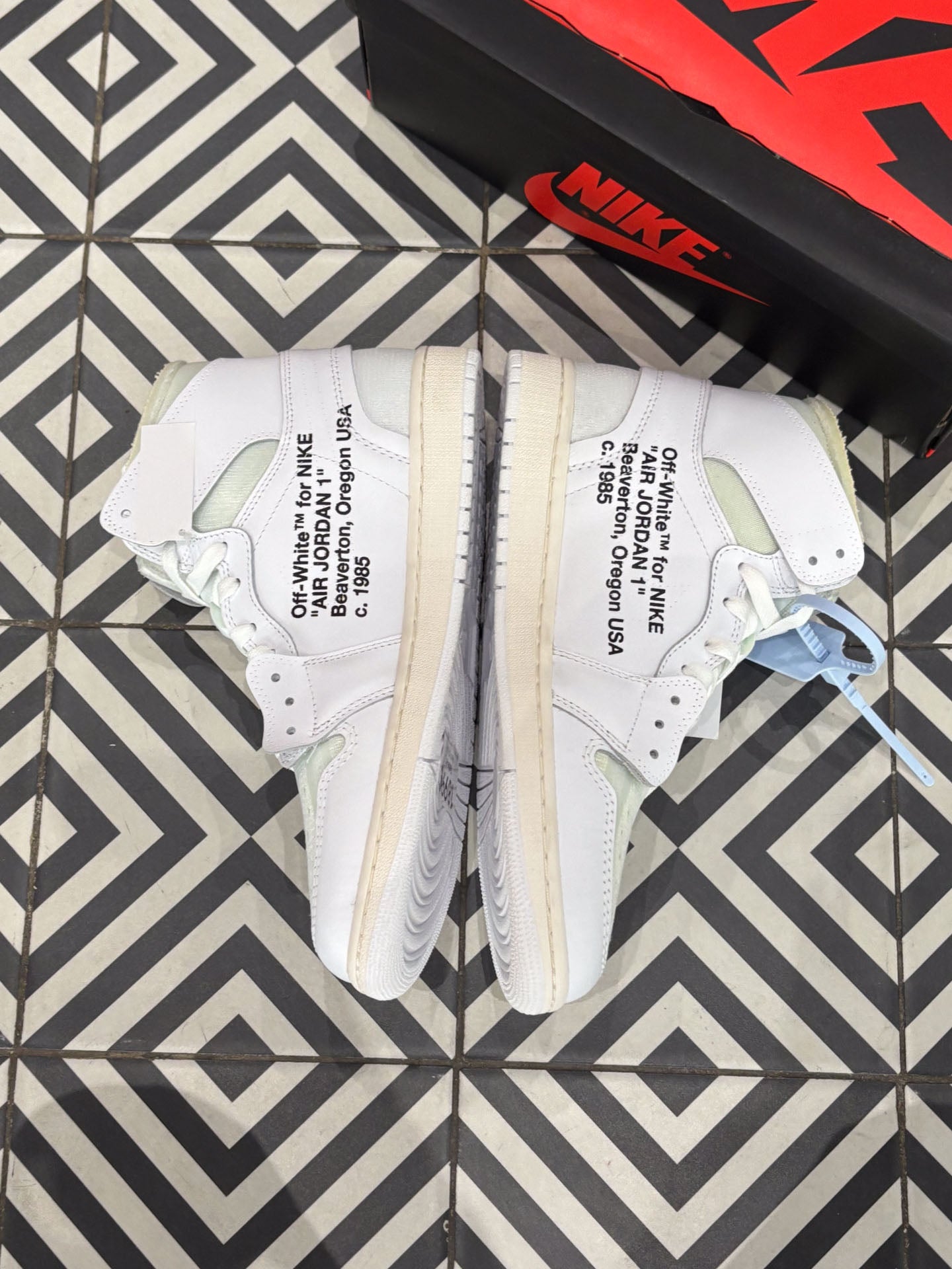 Jordan 1 High Off-White NRG (Taille 45)