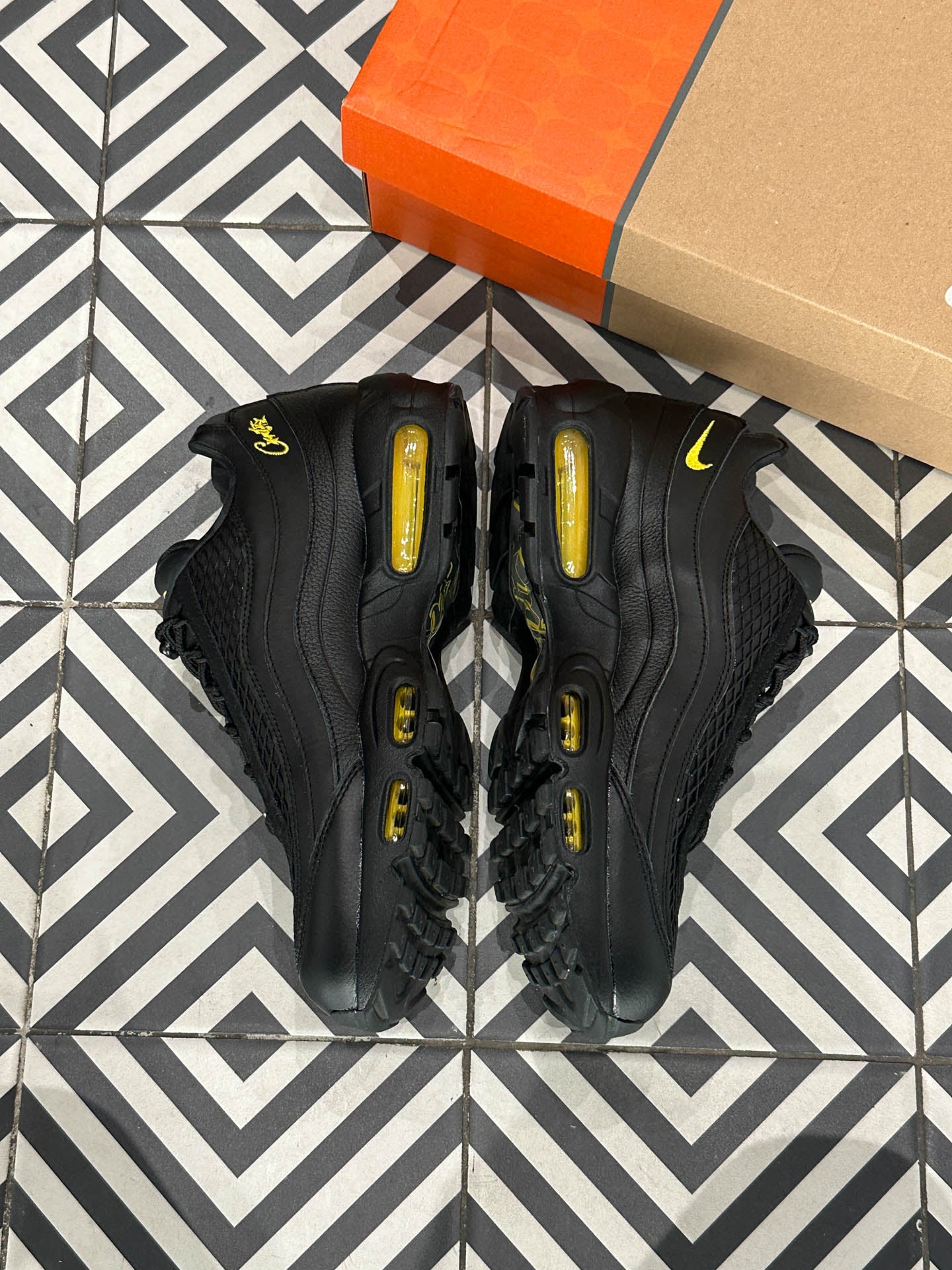 Air Max 95 Corteiz Honey Black (Taille 42,5)