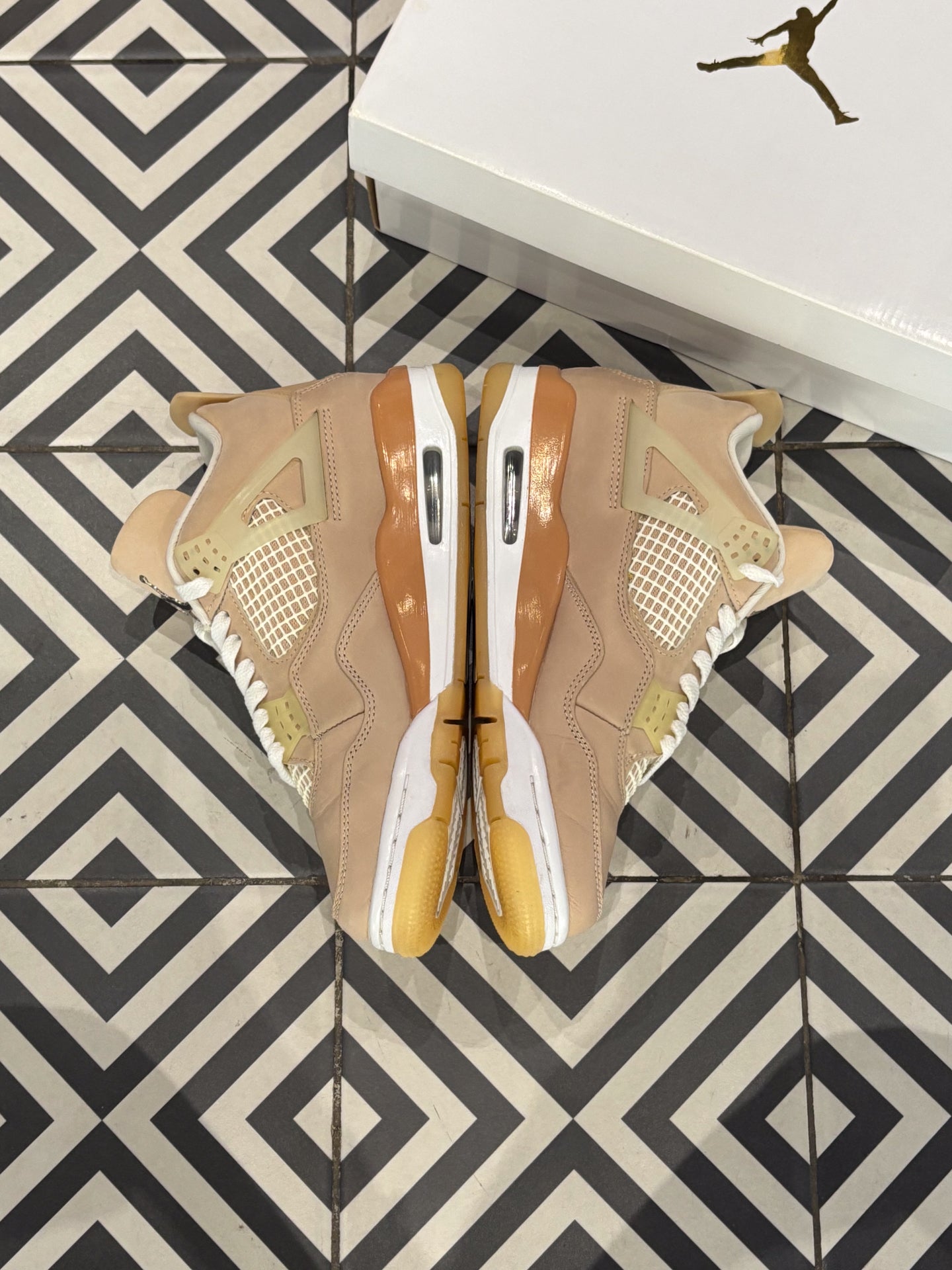 Jordan 4 Shimmer (Taille 38)