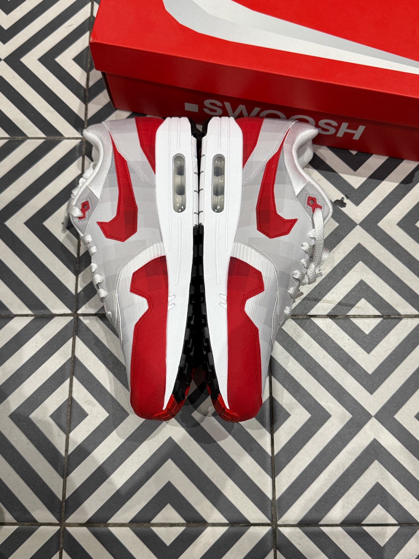 Air Max 1 Low Poly Red (Taille 45)