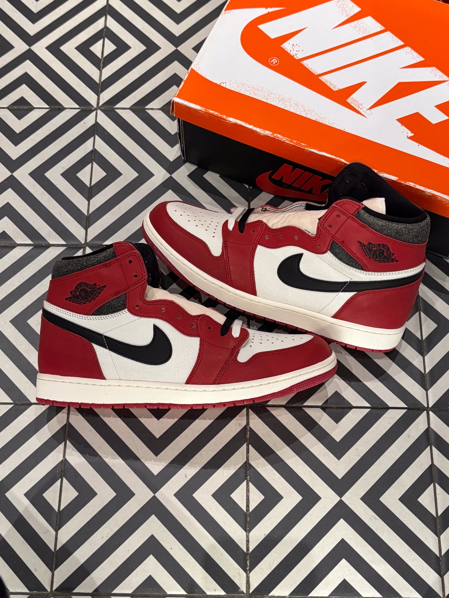 Jordan 1 High Lost And Found (Taille 40)