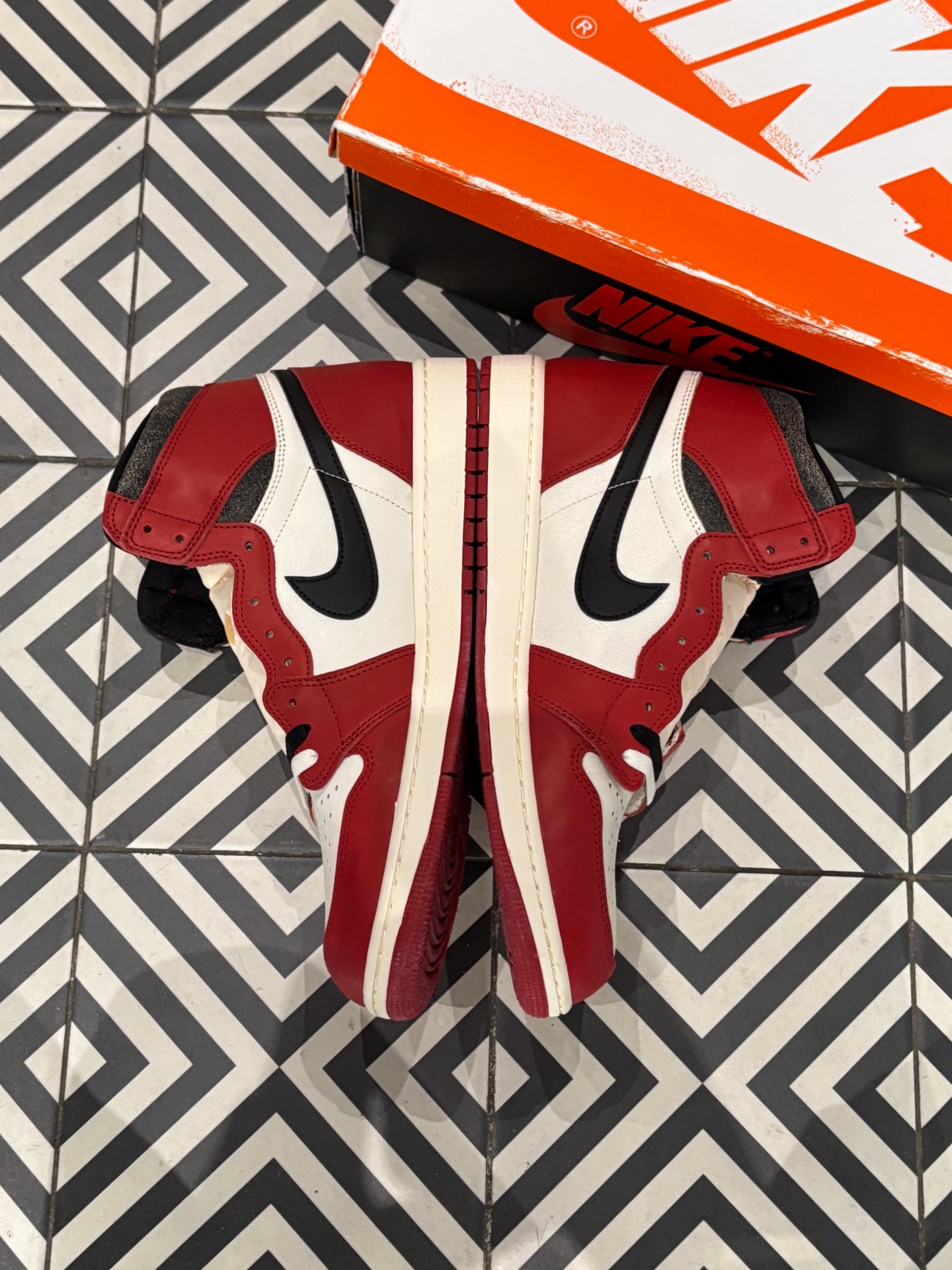 Jordan 1 High Lost And Found (Taille 40)