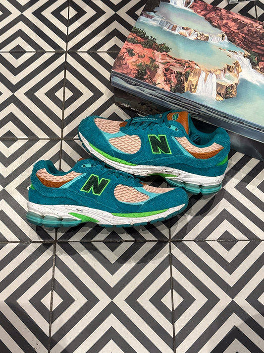 New Balance 2002R Salehe Bemburry Water Be The Guide (Taille 39,5)