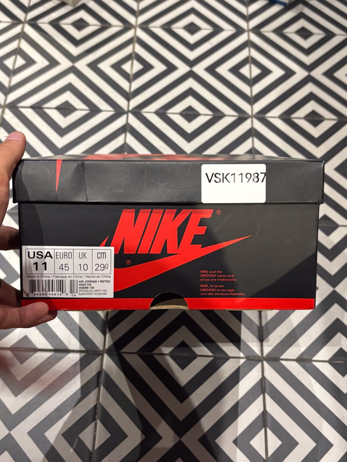 Jordan 1 High Black Toe (Taille 45)