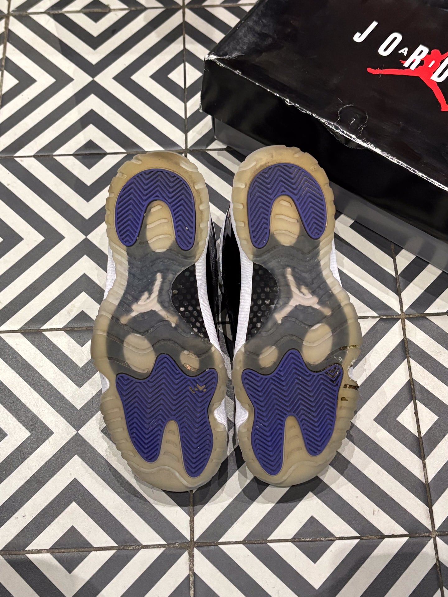 Jordan 11 Concord (Taille 40,5)