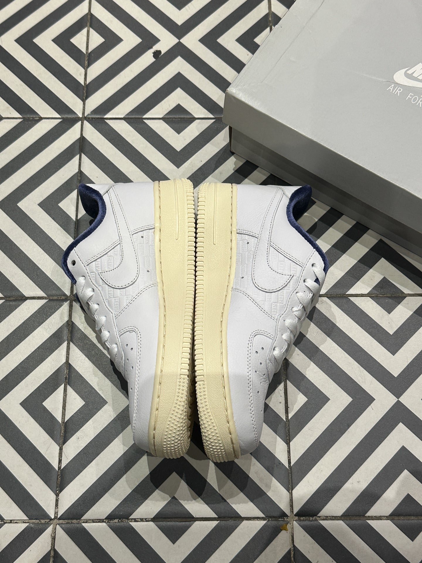 Air Force 1 Kith Paris (Taille 38)
