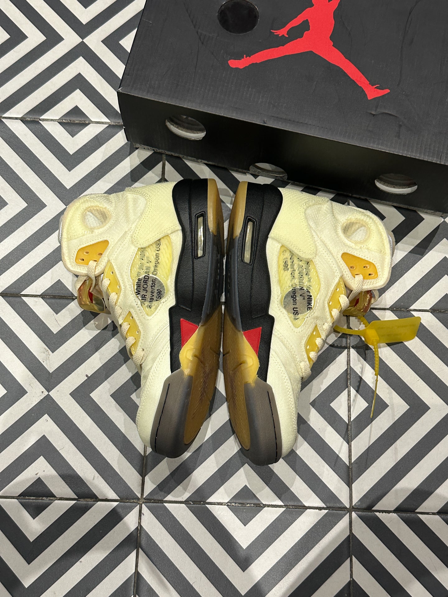 Jordan 5 Off-White Sail (Taille 42)