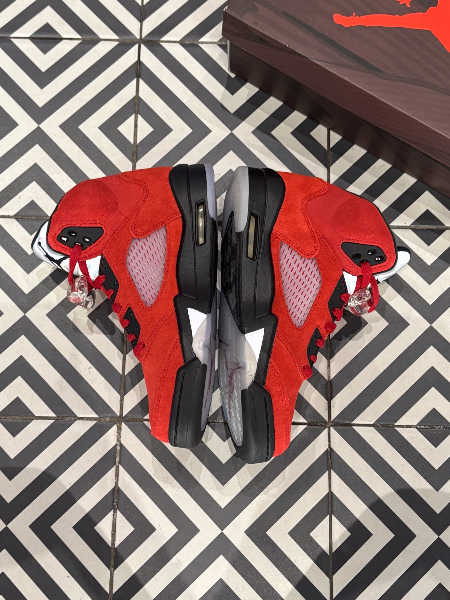 Jordan 5 Raging Bulls (Taille 40)