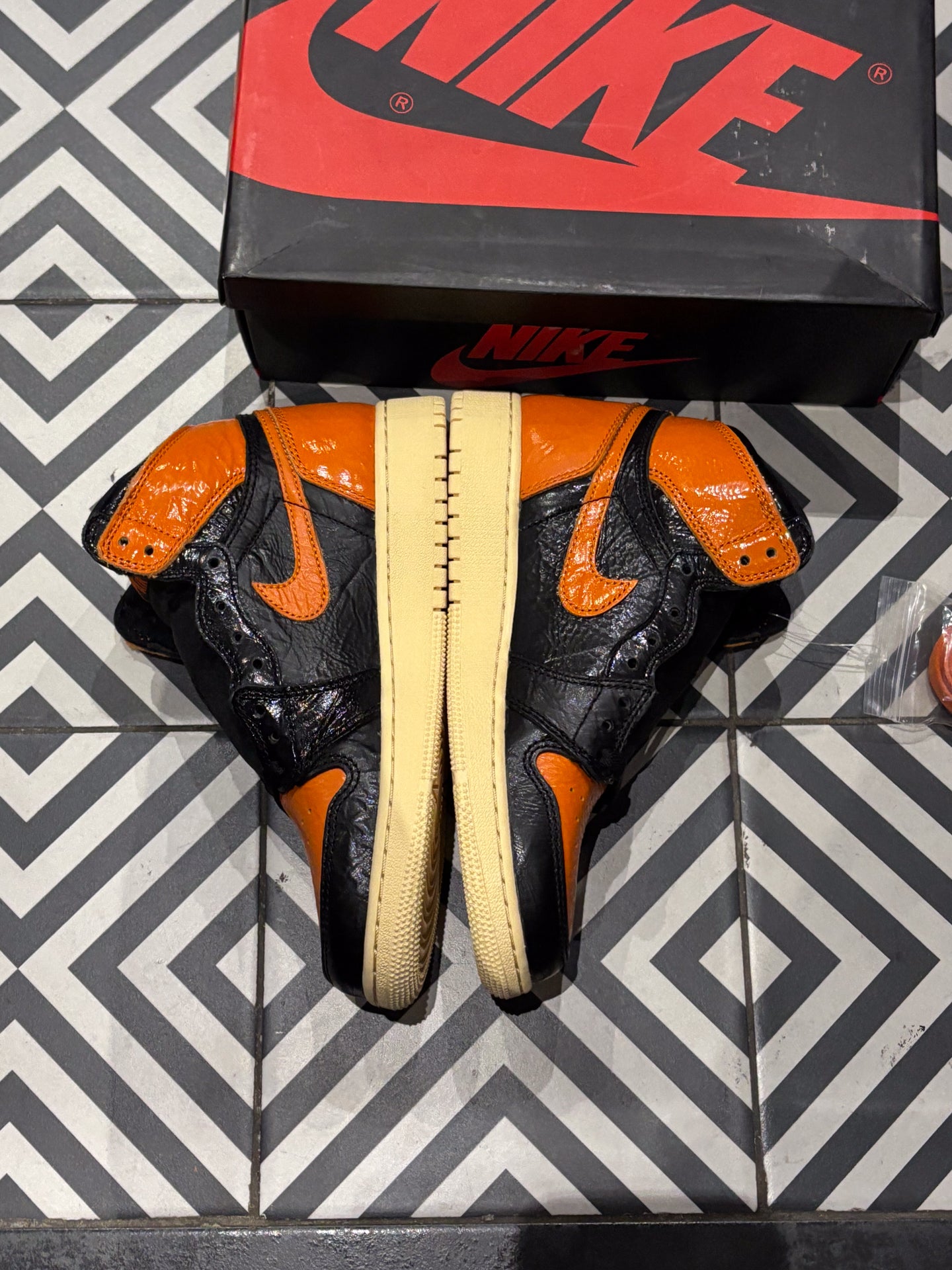 Jordan 1 High Shattered Backboard (Taille 37,5)