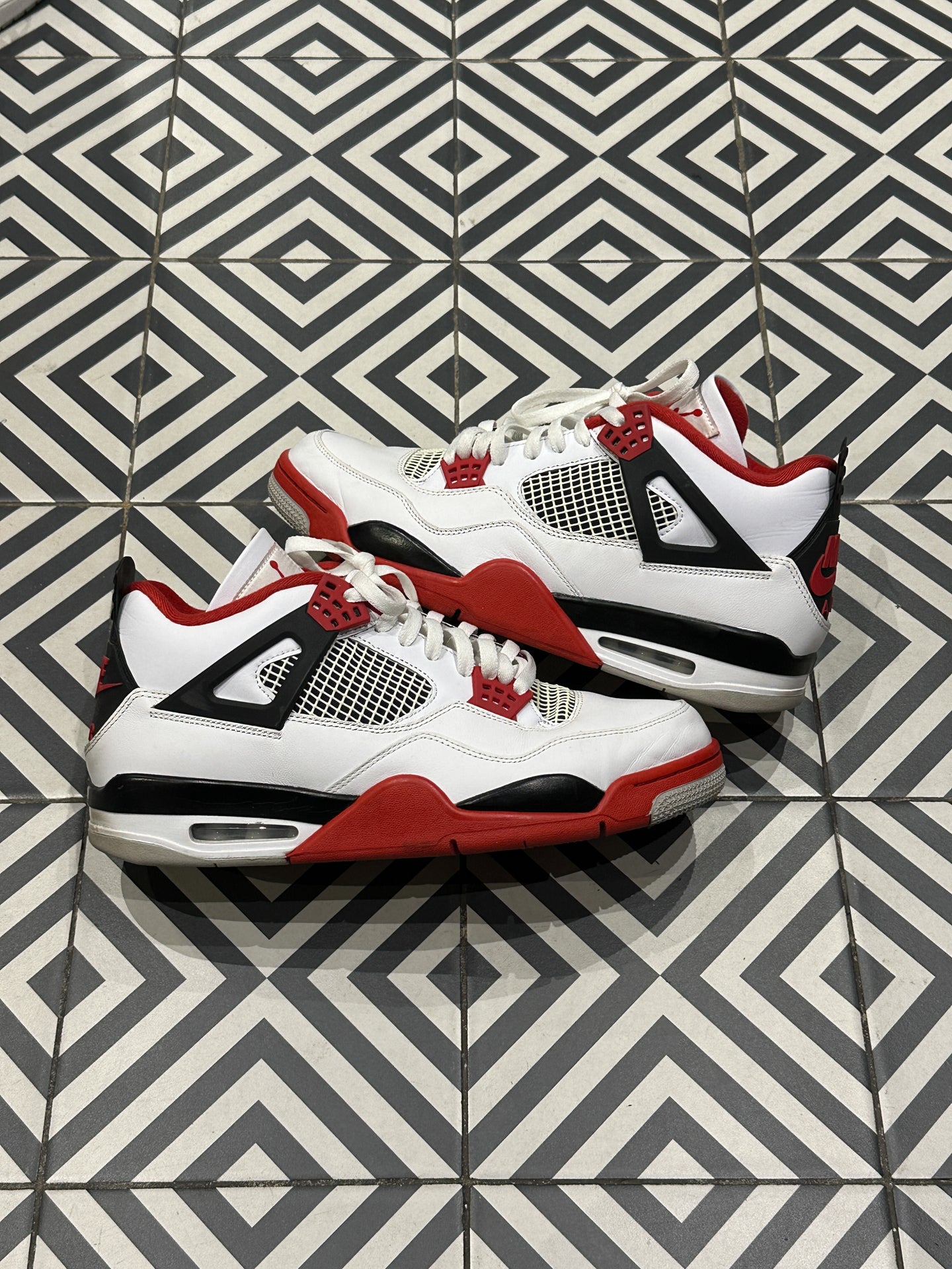 Jordan 4 Fire Red (Taille 47,5)