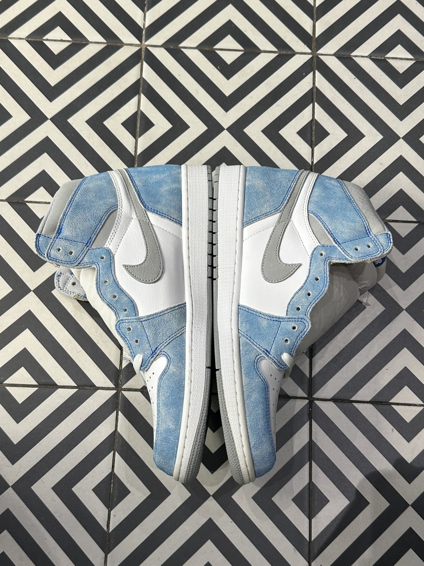 Jordan 1 High Hyper Royal (Taille 47,5)