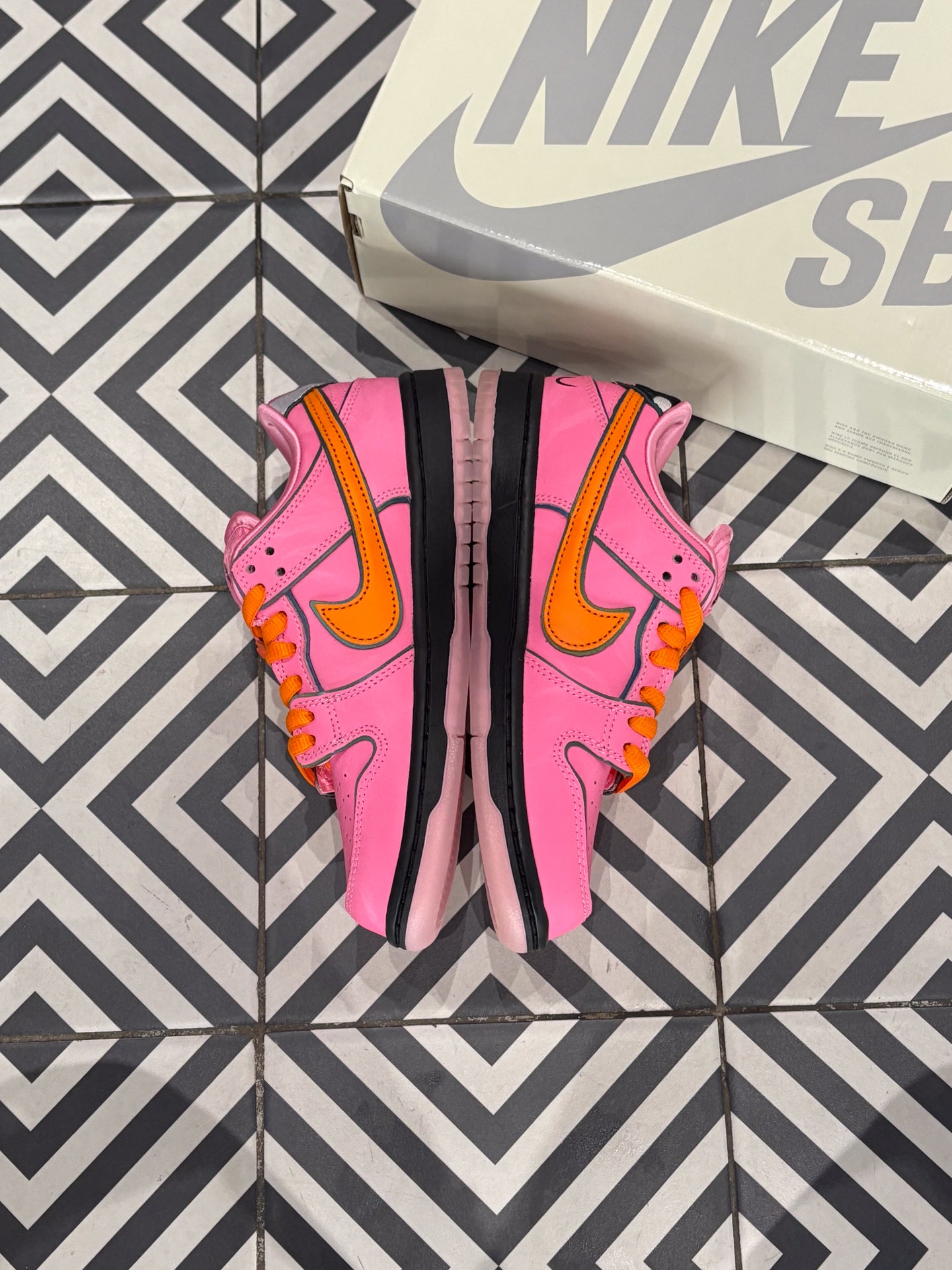 Dunk SB Powerpuff Blossom (Taille 36,5)
