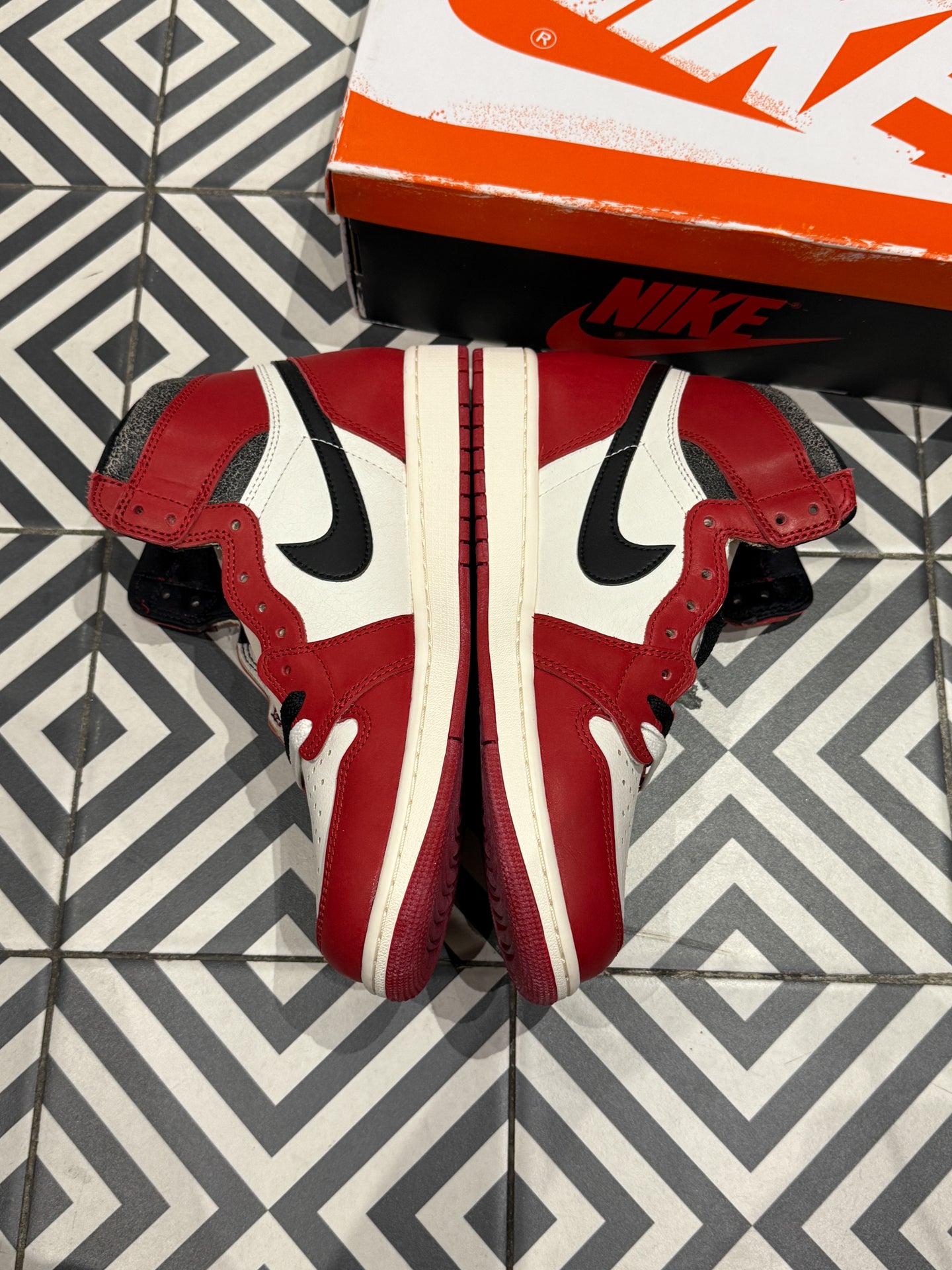 Jordan 1 High Lost And Found (Taille 44,5)