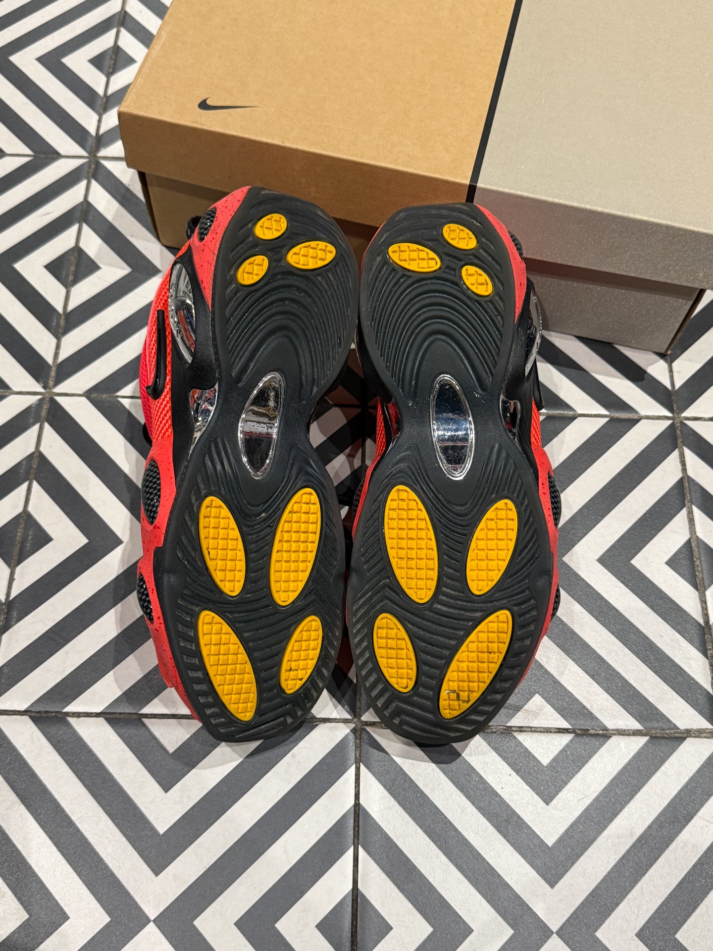 Nocta Glide Crimson (Taille 42)