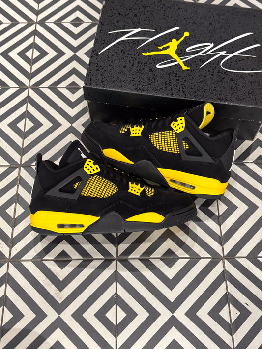 Jordan 4 Thunder (Taille 43)