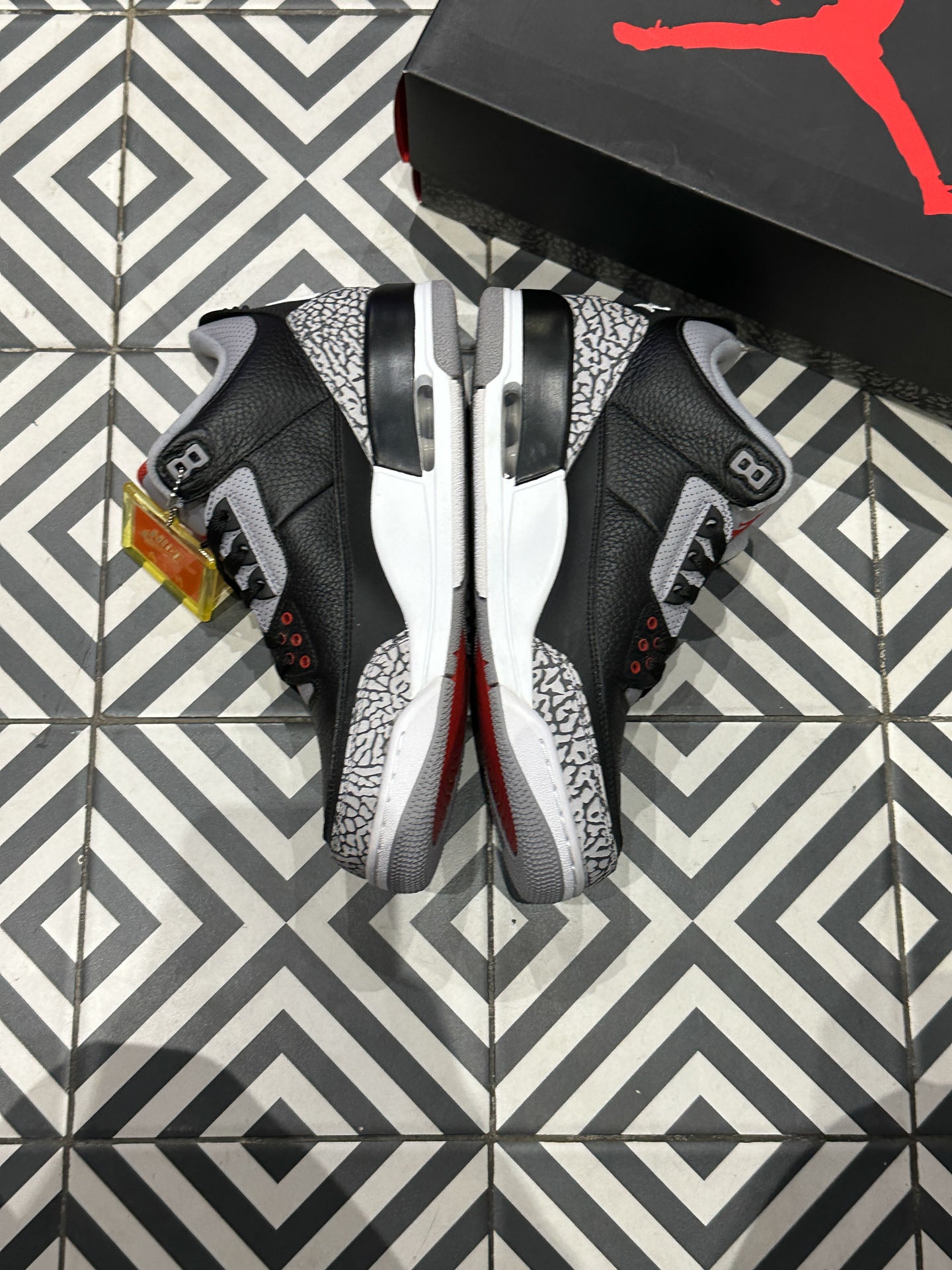 Jordan 3 Black Cement (Taille 44,5)