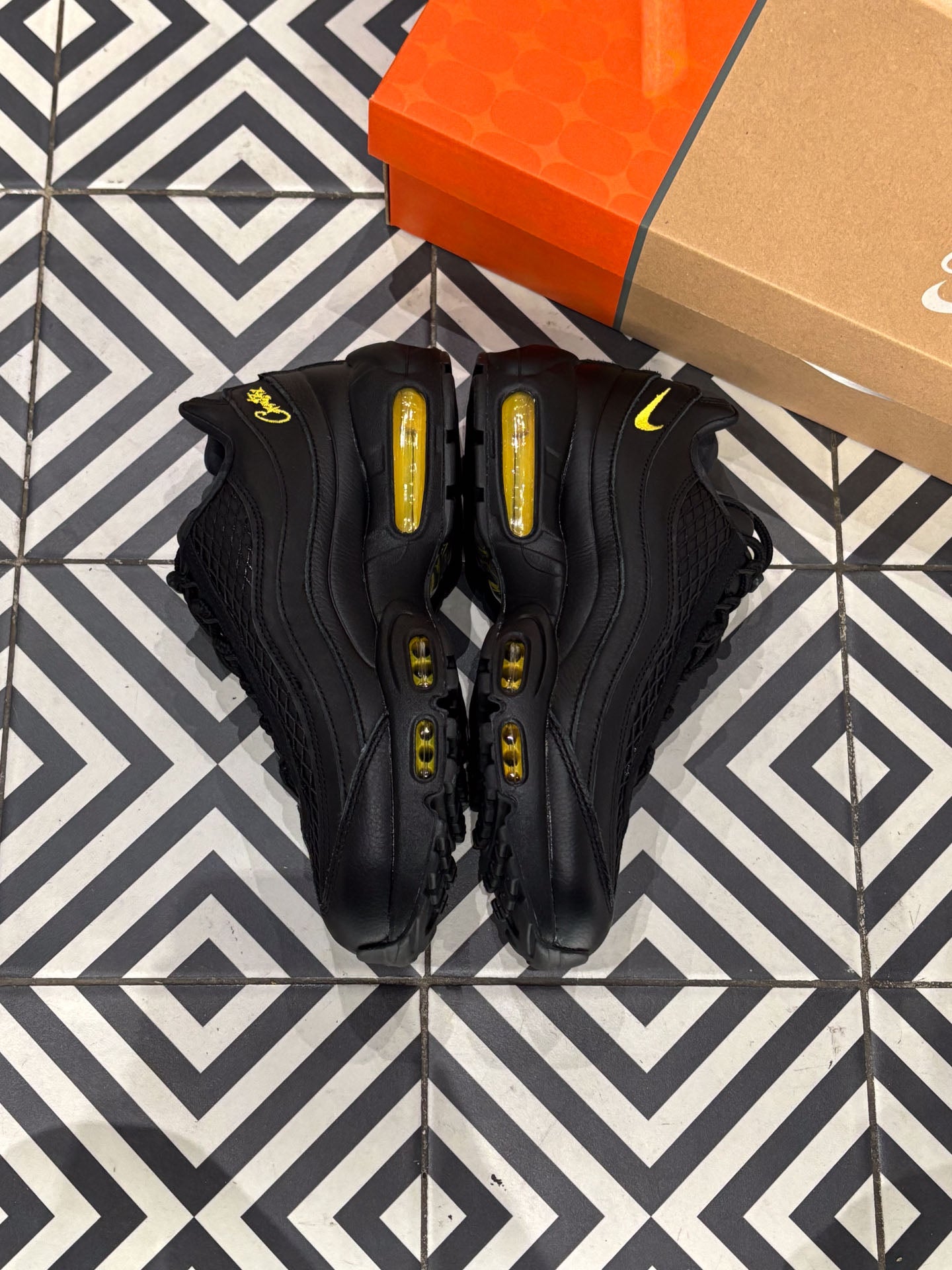 Air Max 95 Corteiz Honey Black (Taille 42,5)