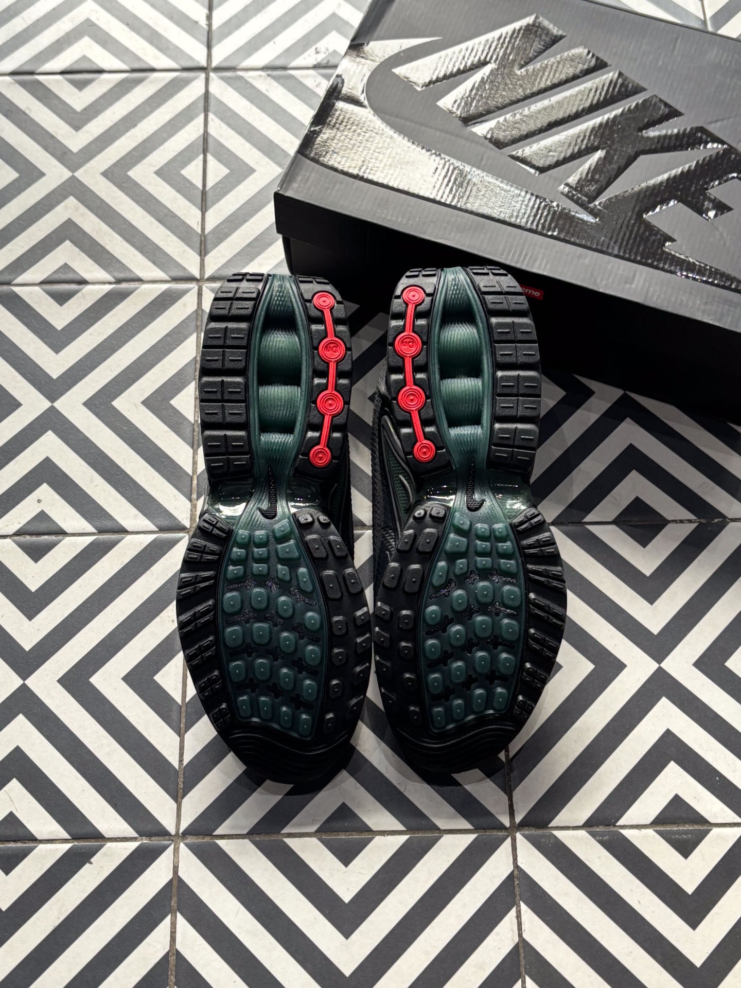 Air Max Dn Supreme Black (Taille 44)