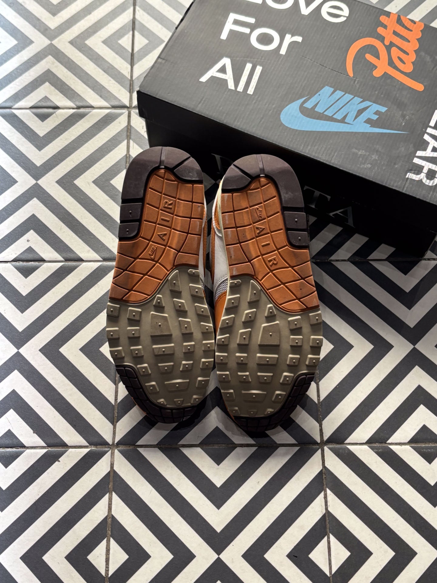 Air Max 1 Patta Monarch (Taille 38,5)