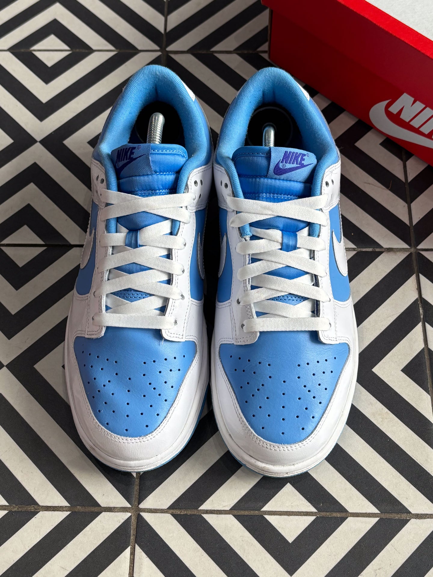 Dunk low Reverse UNC (Taille 42)