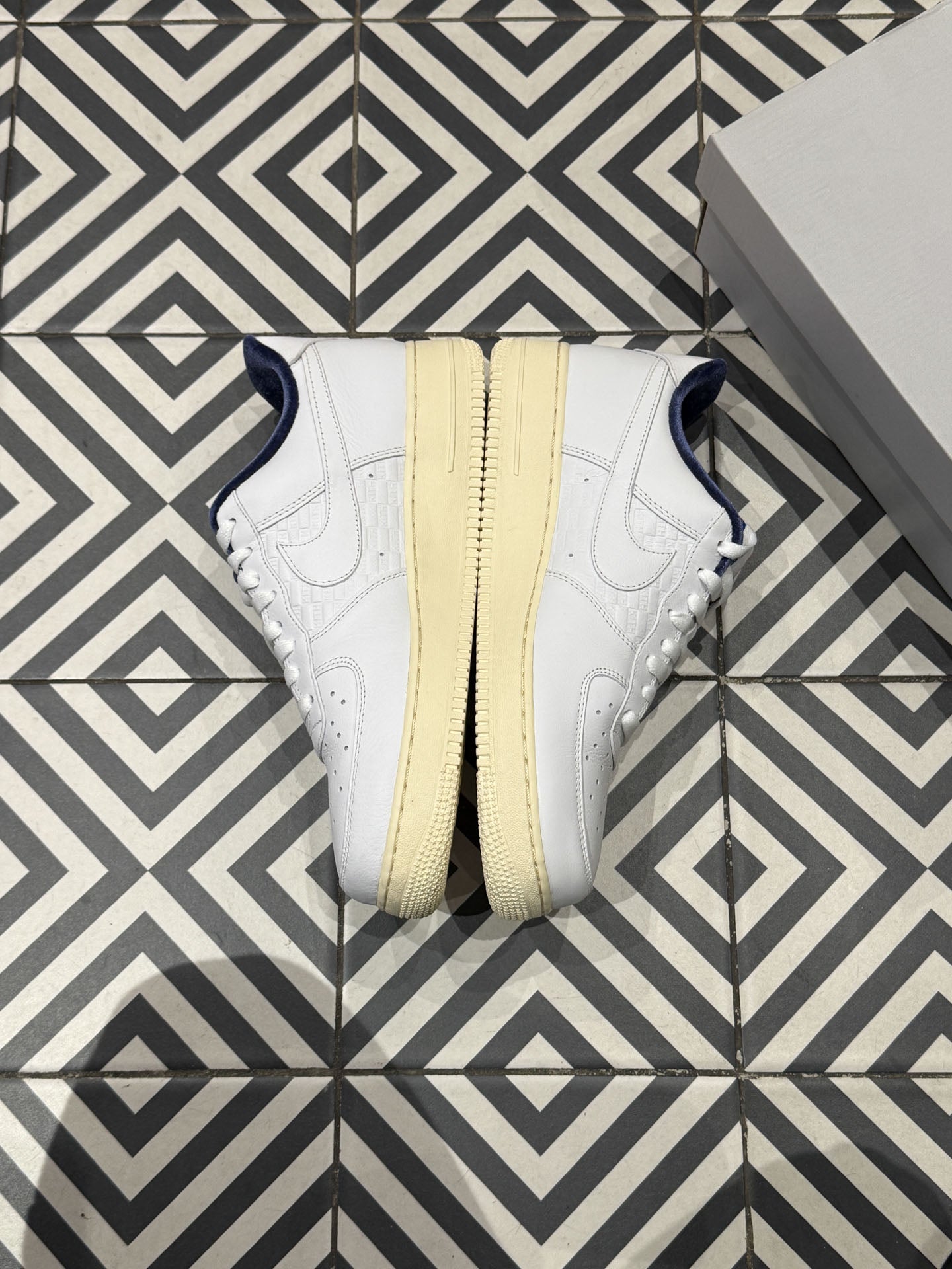 Air Force 1 Kith Paris (Taille 39/44,5/45/45,5)