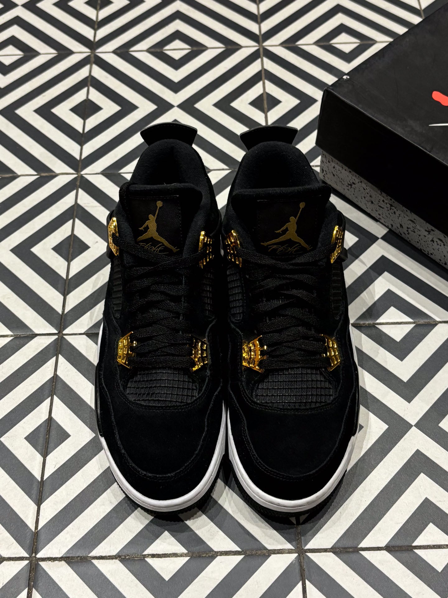 Jordan 4 Royalty (Taille 44,5)