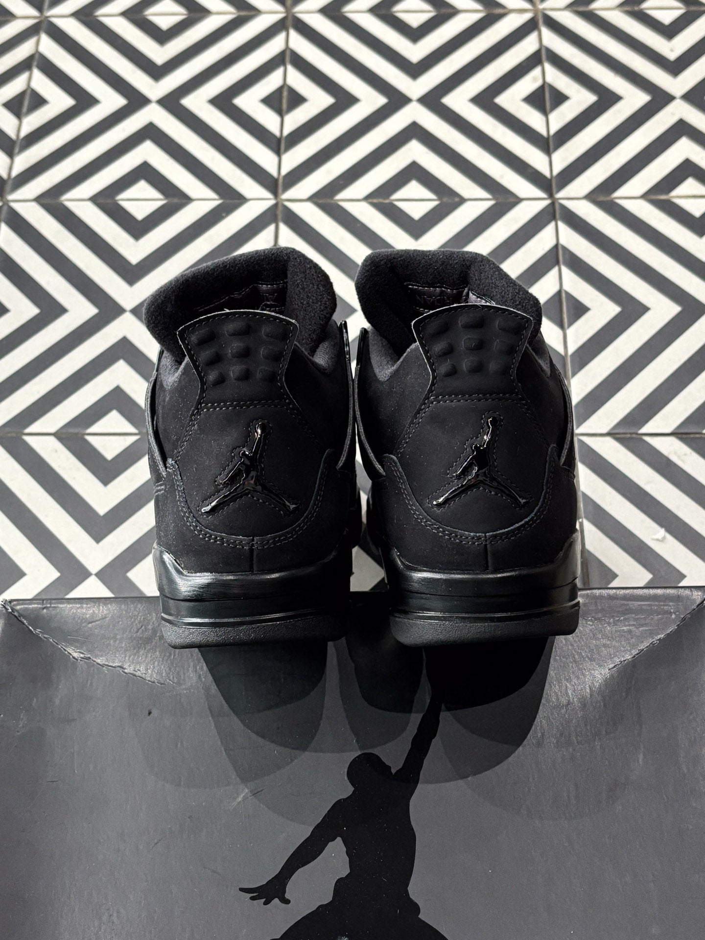 Jordan 4 Black Cat (Taille 43)