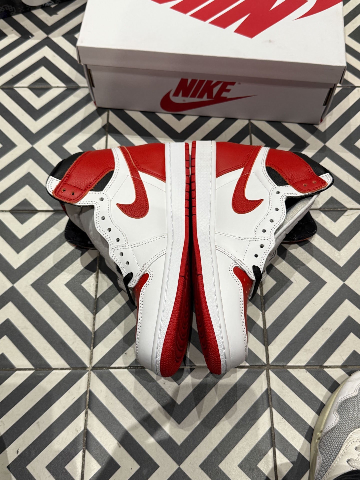 Jordan 1 High Heritage (Taille 36,5)