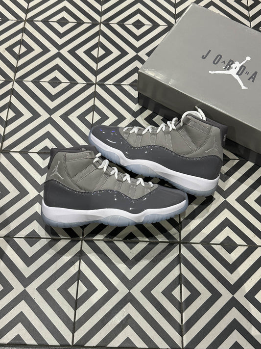 Jordan 11 Cool Grey (Taille 42,5)