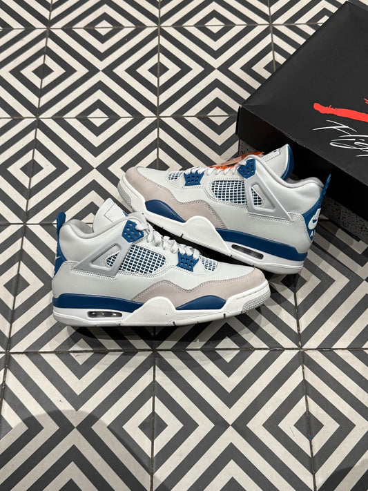 Jordan 4 Military Blue (Taille 43/44/45)