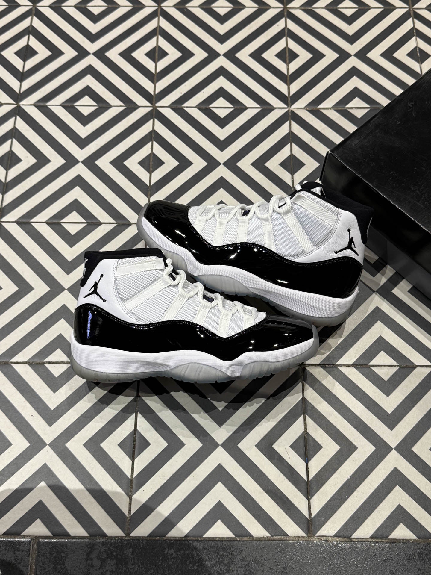 Jordan 11 Concord (Taille 42)