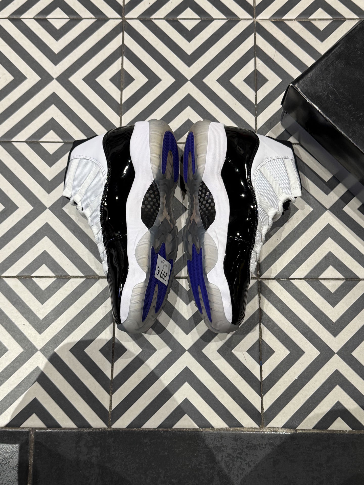 Jordan 11 Concord (Taille 42)