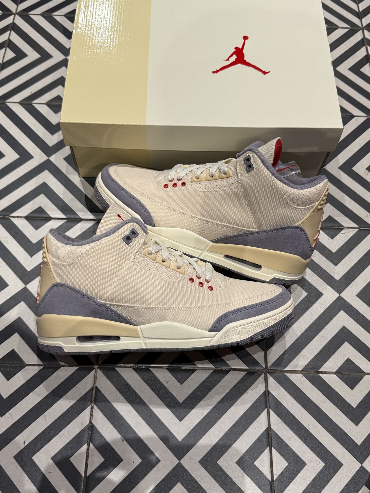 Jordan 3 Muslin (Taille 40,5)