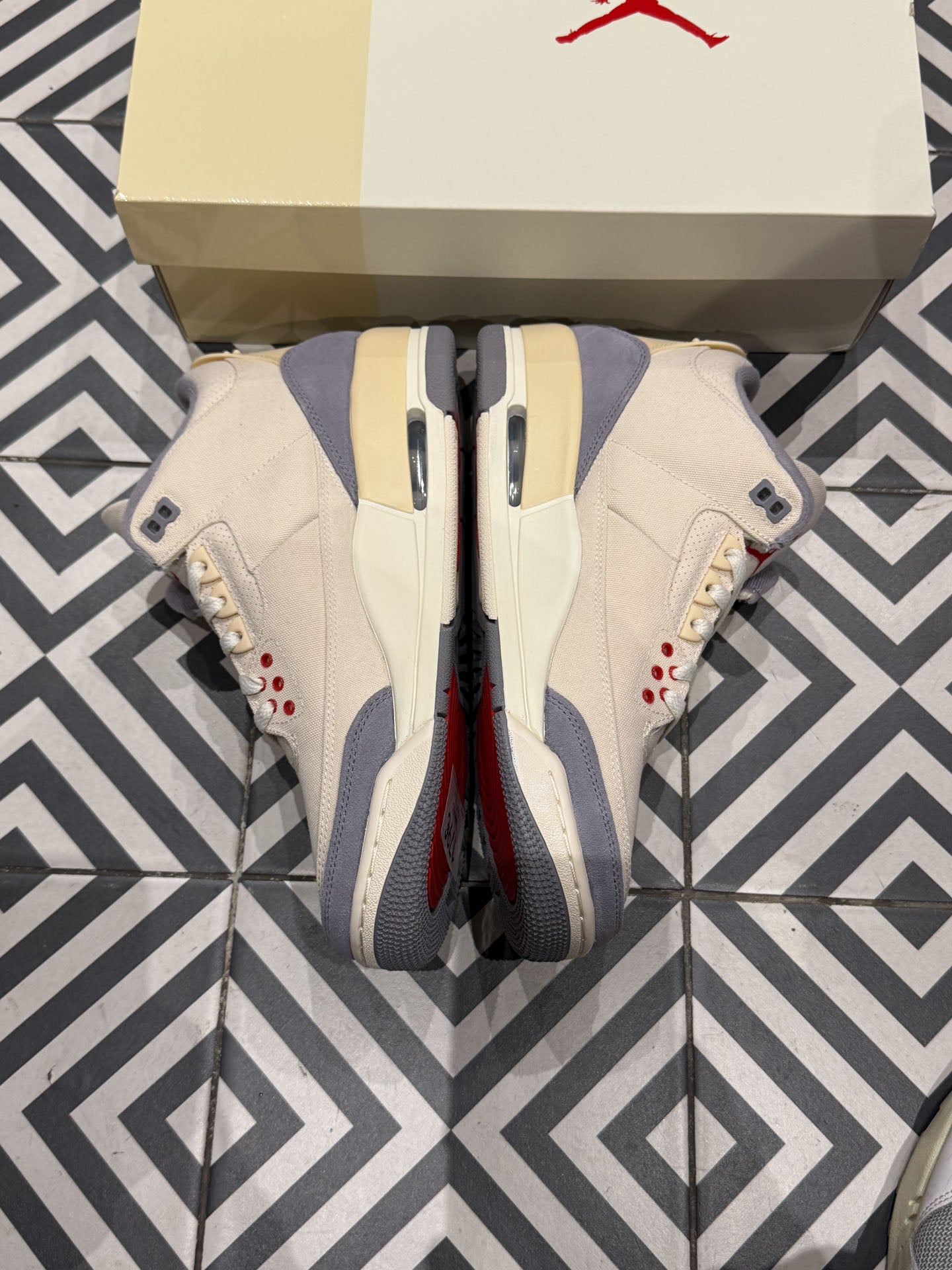 Jordan 3 Muslin (Taille 40,5)