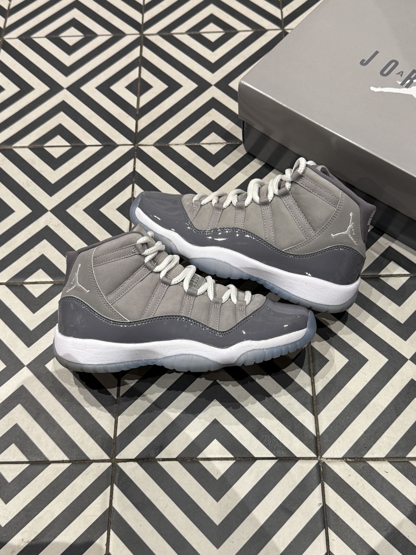 Jordan 11 Cool Grey (Taille 38)