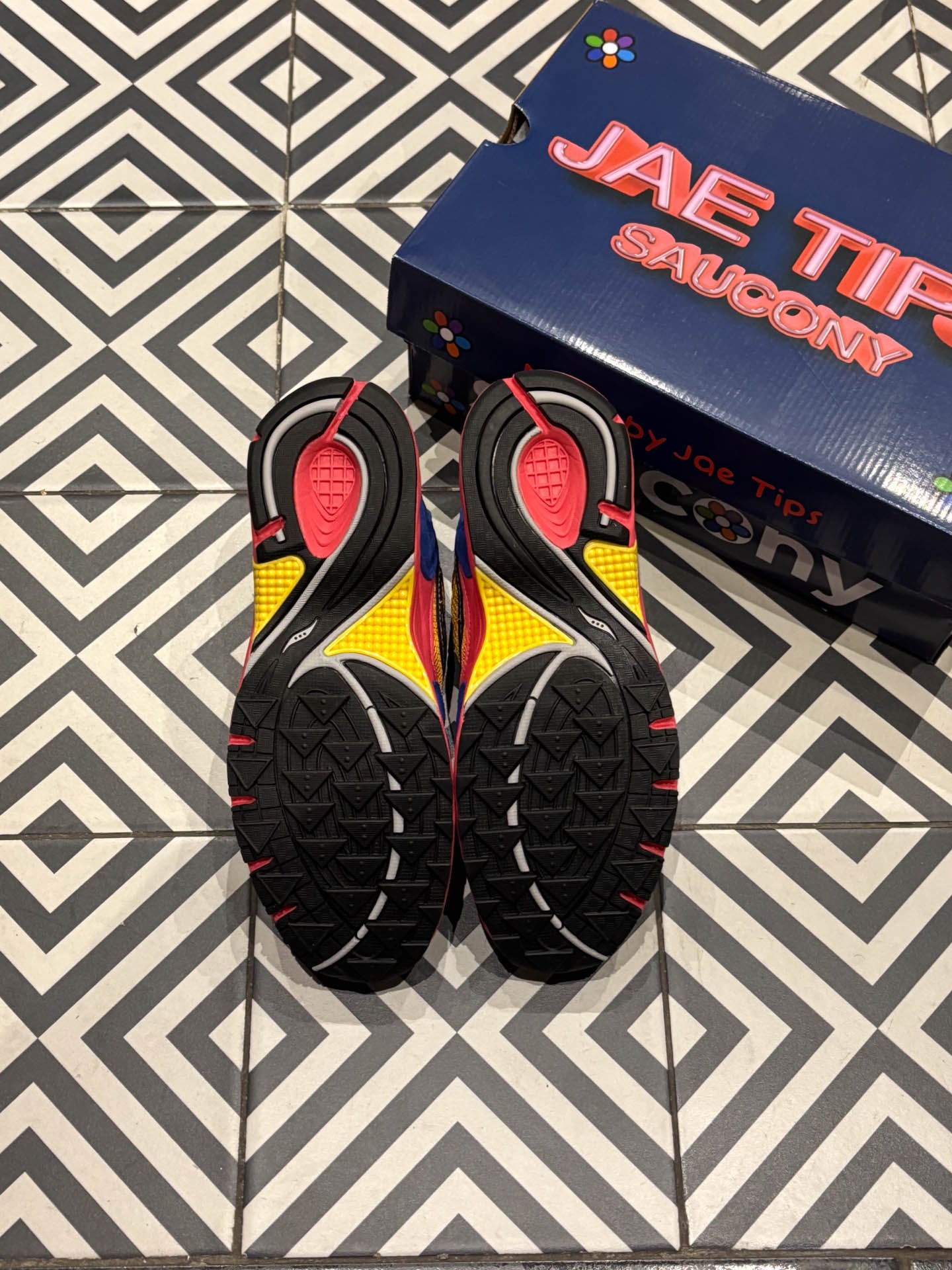 Saucony Jae Tips (Taille 40,5)