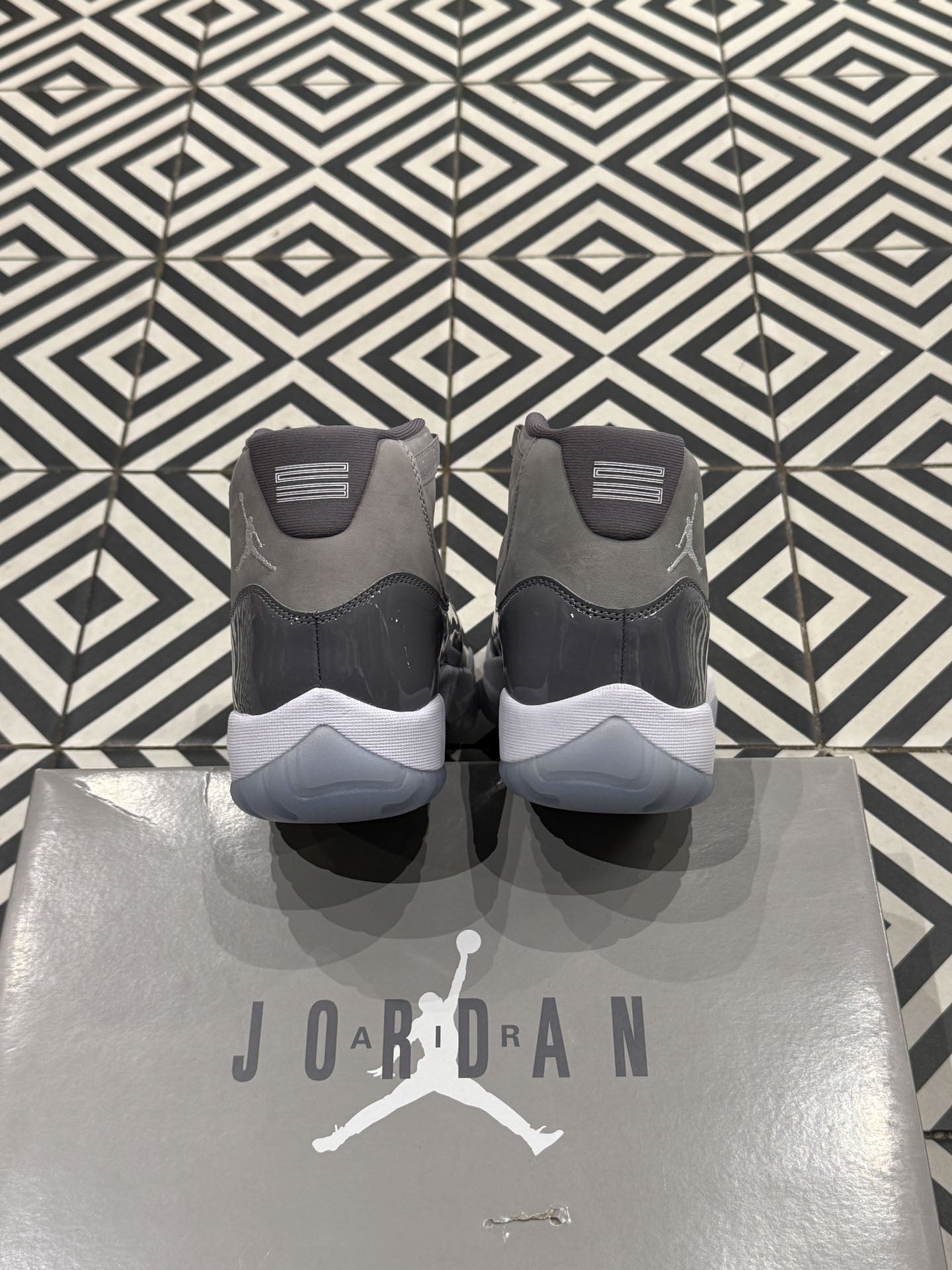 Jordan 11 Cool Grey (Taille 42)