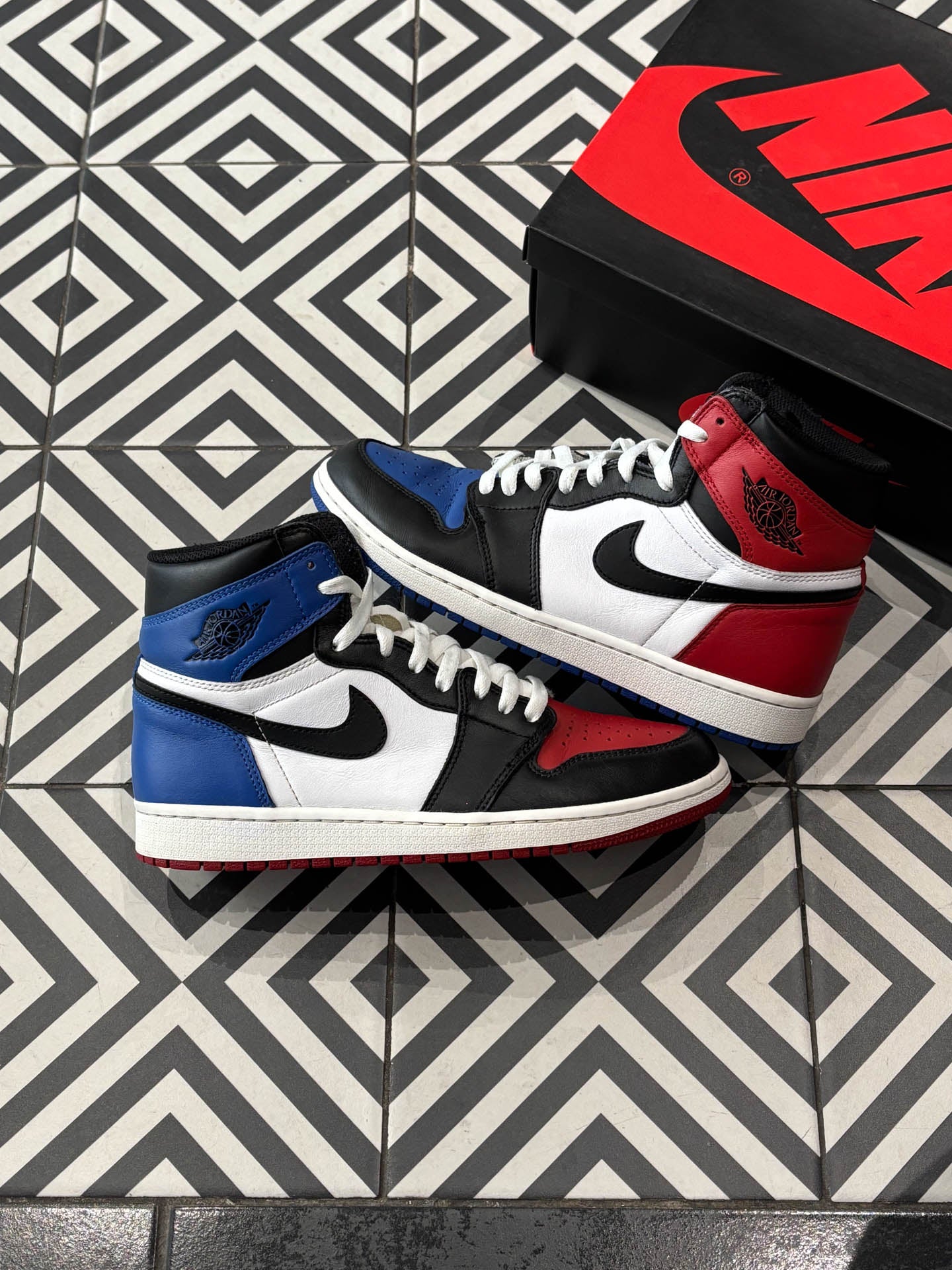 Jordan 1 High Top 3 (Taille 42)