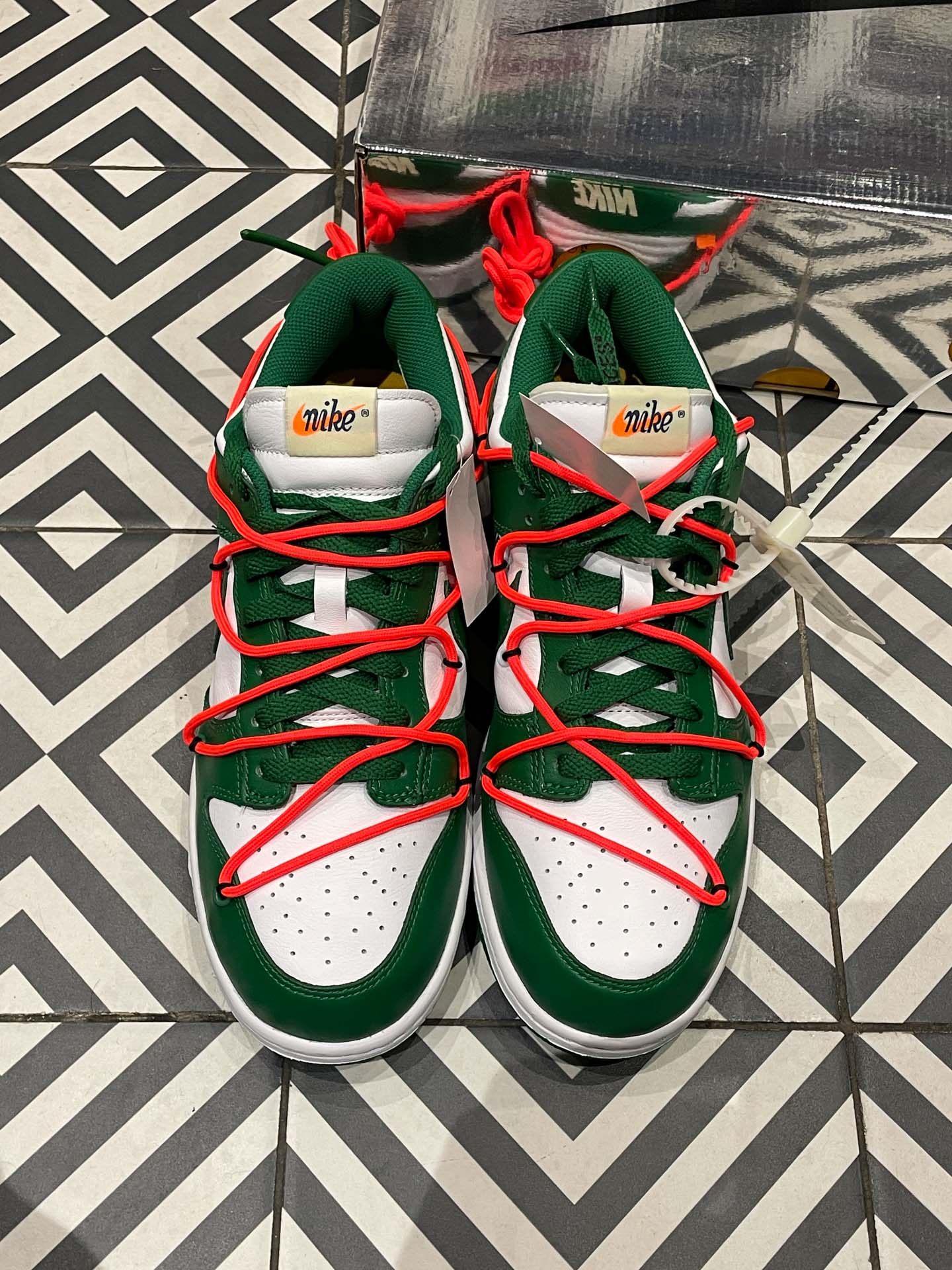 Dunk Off-White Pine Green (Taille 42,5)
