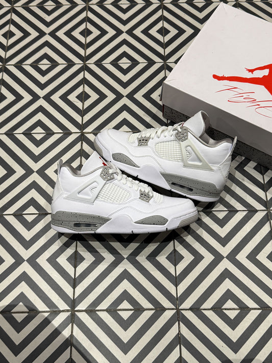 Jordan 4 White Oreo (Taille 43)