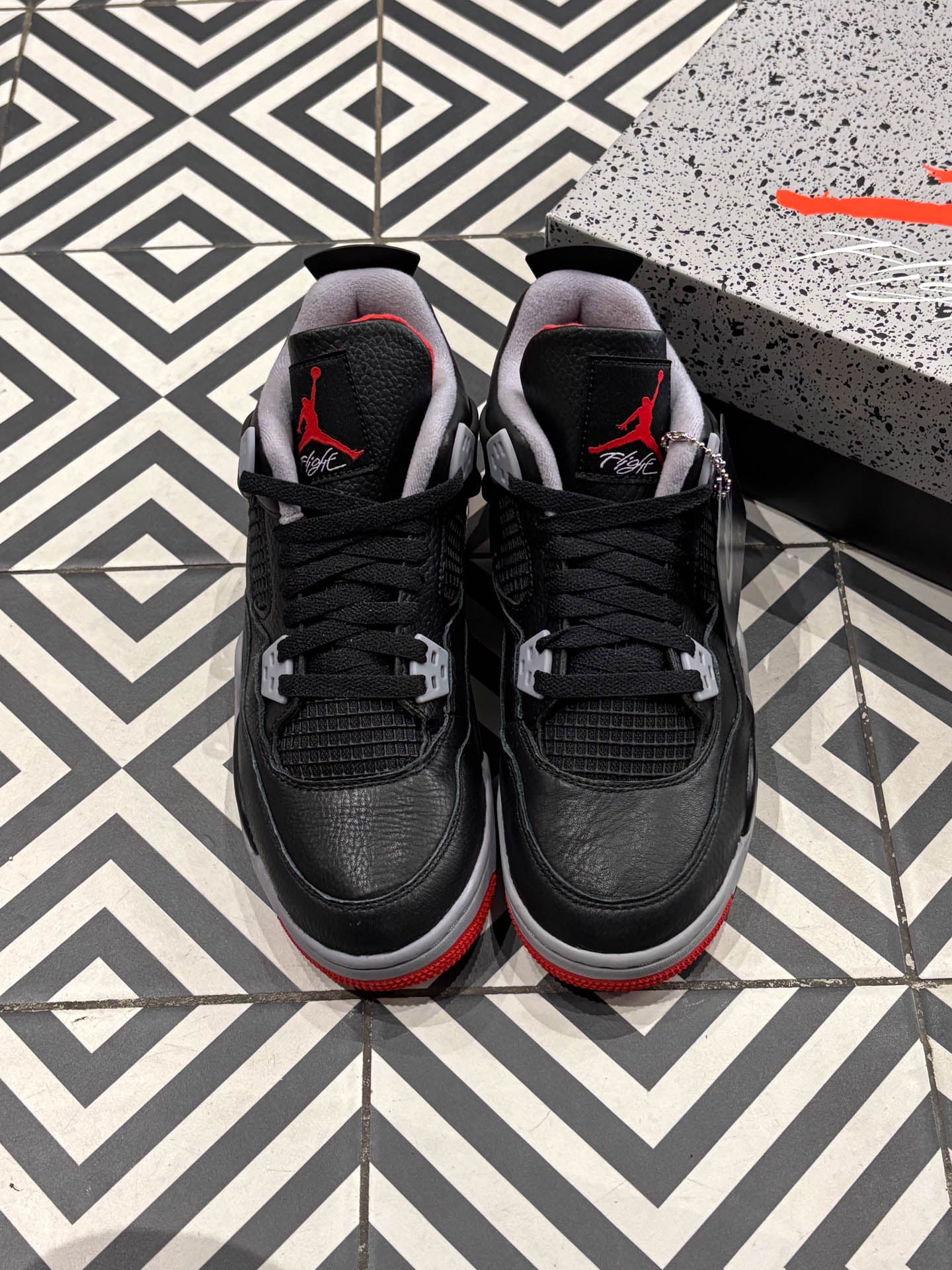 Jordan 4 Bred Reimagined GS (Taille 40)