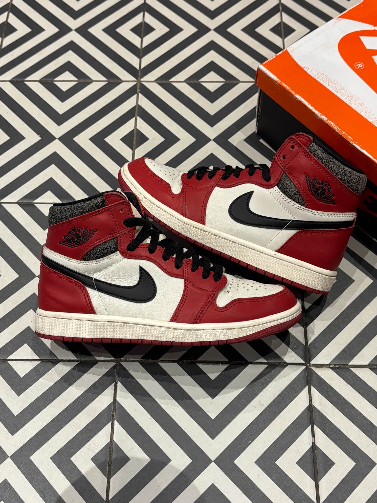 Jordan 1 High lost and found (Taille 40)