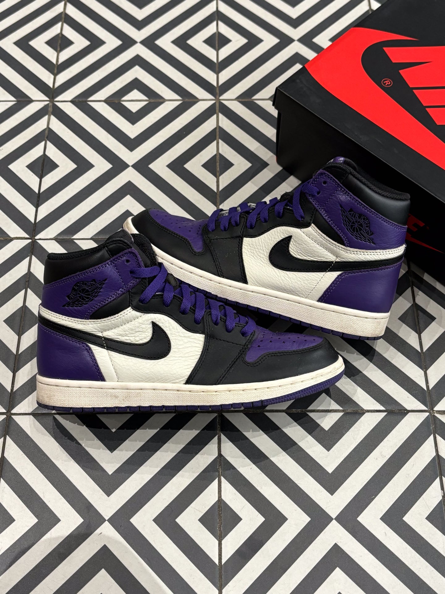 Jordan 1 Court Purple (Taille 41)