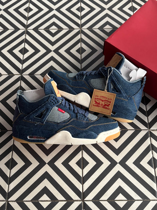 Jordan 4 Levis (Taille 44)