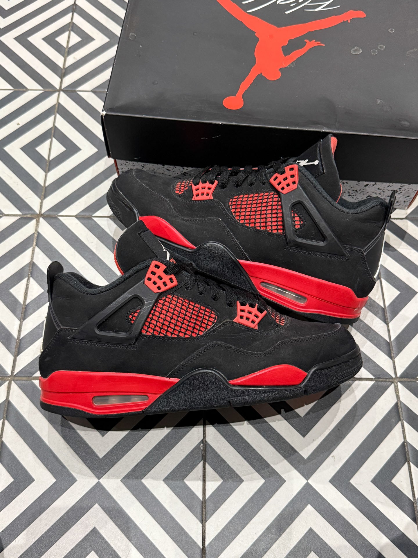 Jordan 4 Red Thunder (Taille 45)